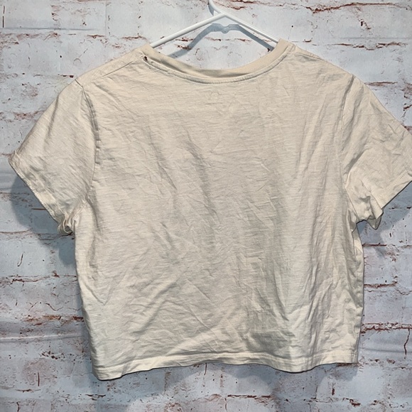 Levis Shirt Womens Medium Crop Top Boxy Short Sleeve Badlands Graphic Jordie - Picture 4 of 8